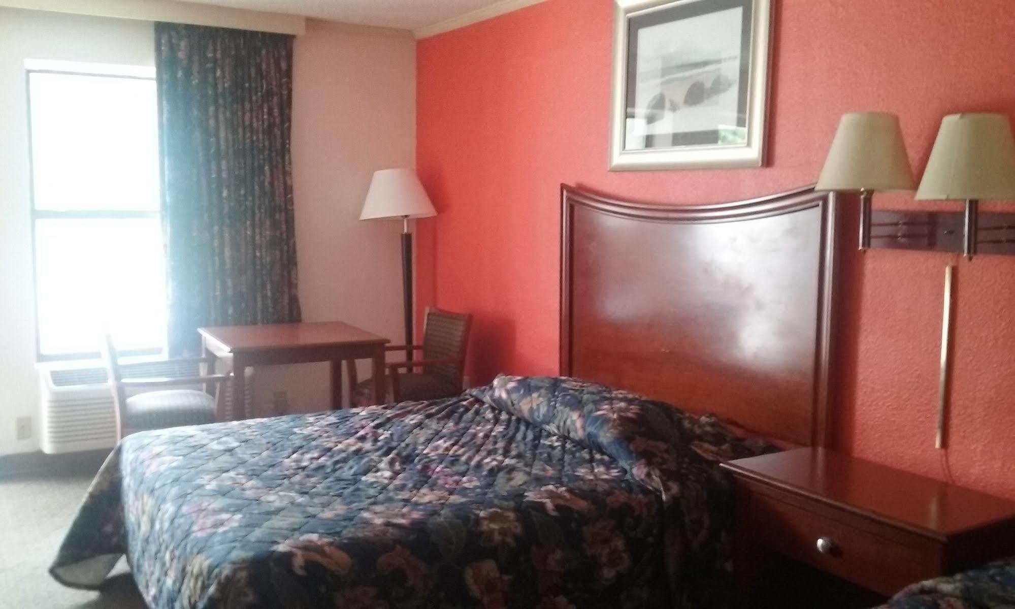 Best Inn Formerly Known As M Star Hotel Chickasaw エクステリア 写真